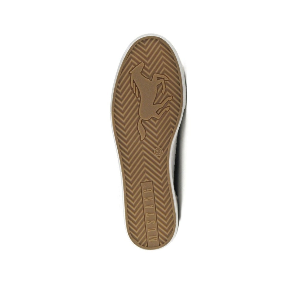 Mustang Hawaii 1376-402-807 Women's Striped Tongue Slip On Canvas Trainer Sky Blue